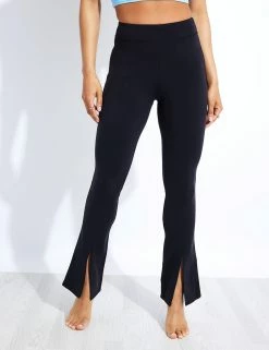 Airbrush 7/8 High Waisted Flutter Legging - Black