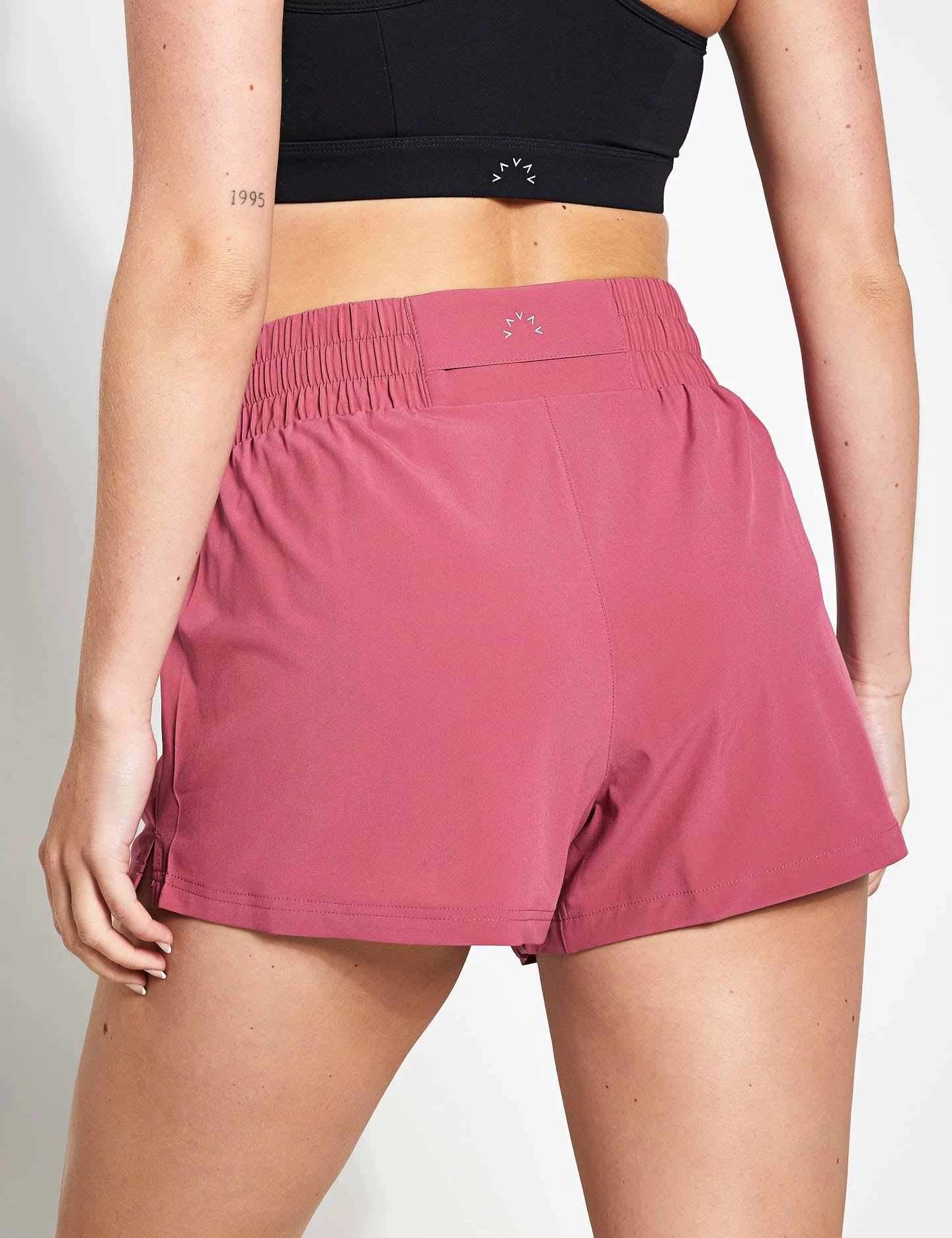 Varley Kallin Running Short 3 - Rose Wine - Image 2