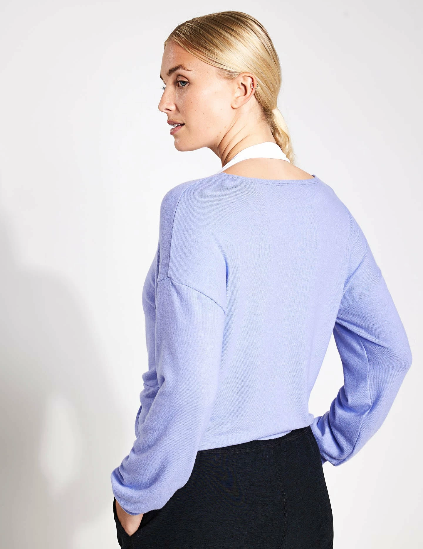 Beyond Yoga Twist Up Reversible Pullover - Pale Blue Violet - Image 3